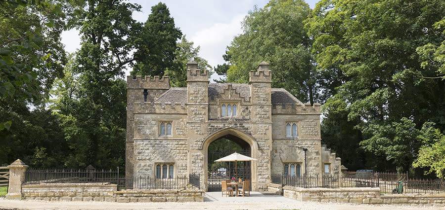 Cotswold Gardens B&B - Wonderful Winchcombe Sudeley Castle Cottages