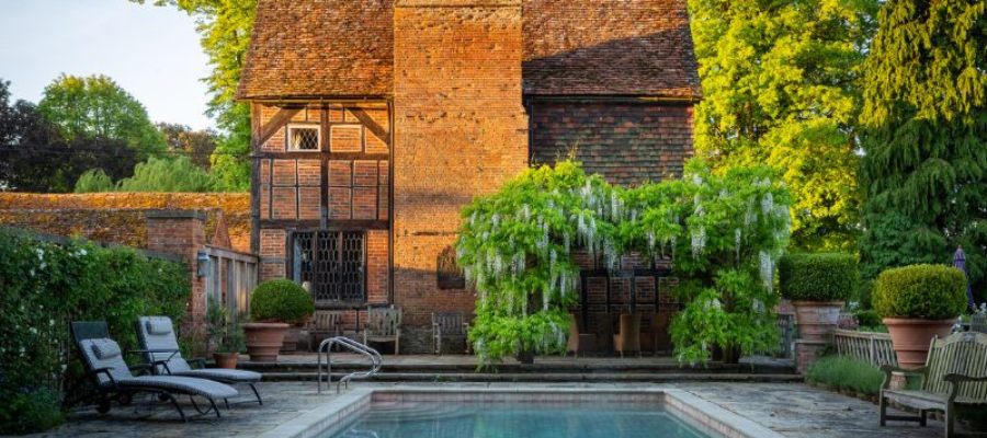 Cotswold Gardens B&B - May Half Term in the Cotswolds 2026: Family Days Out & Events Bolthole Retreats
